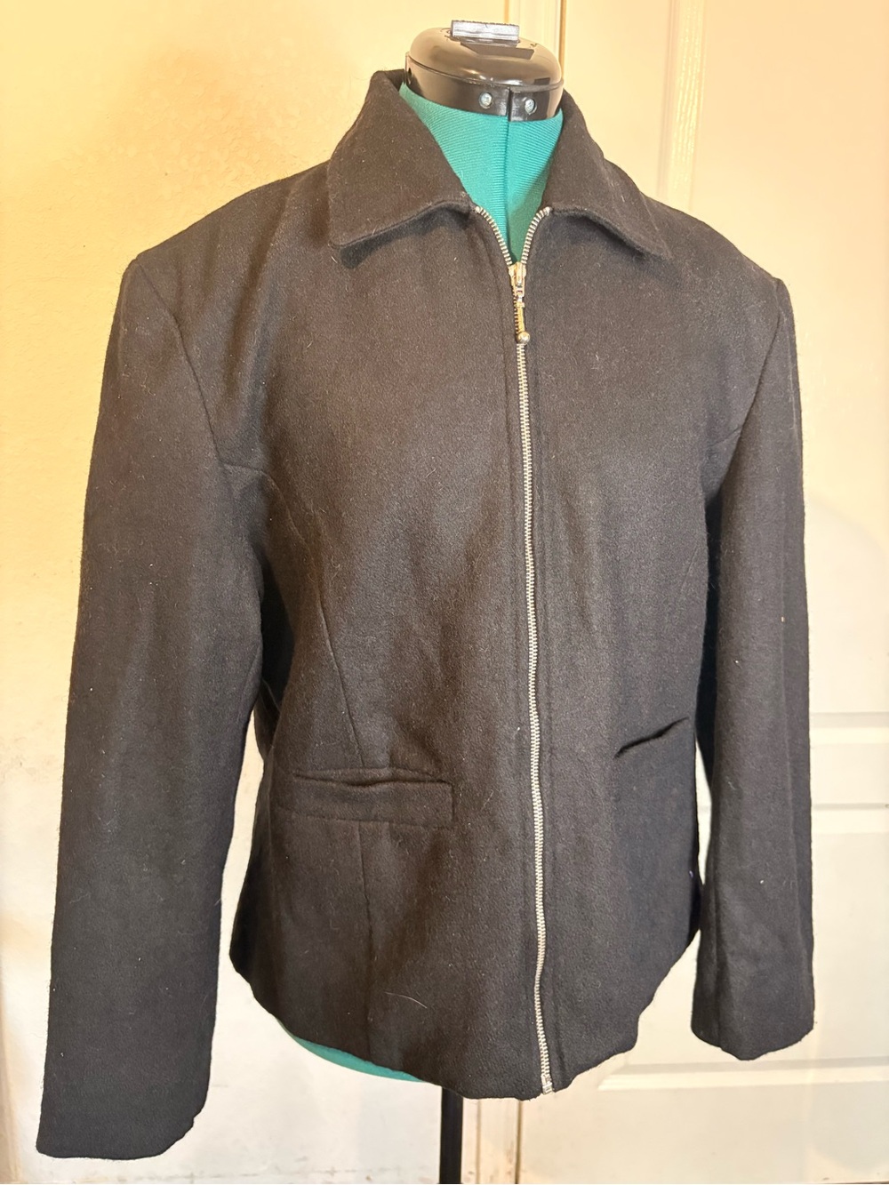 Women's Black Lightweight Zip-Front Shirt Jacket